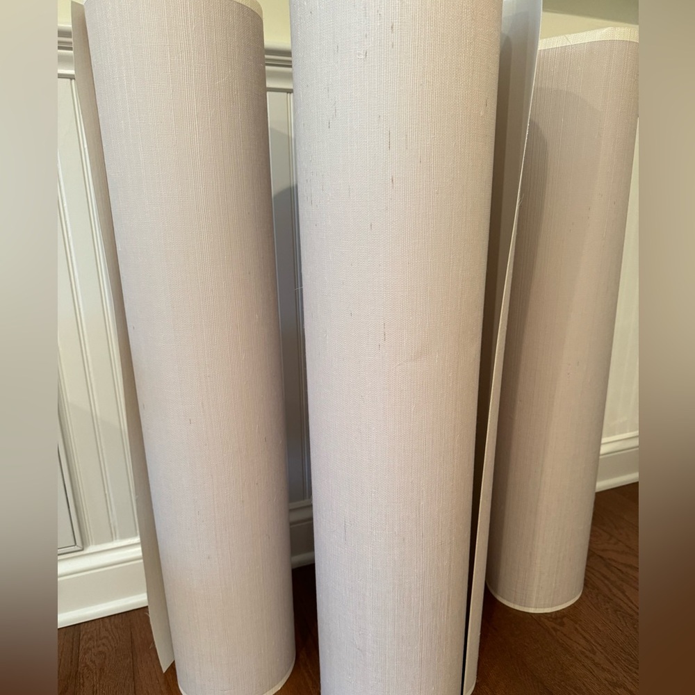Wallshoppe gray/beige grasscloth wallpaper. Gorgeous and in perfect condition